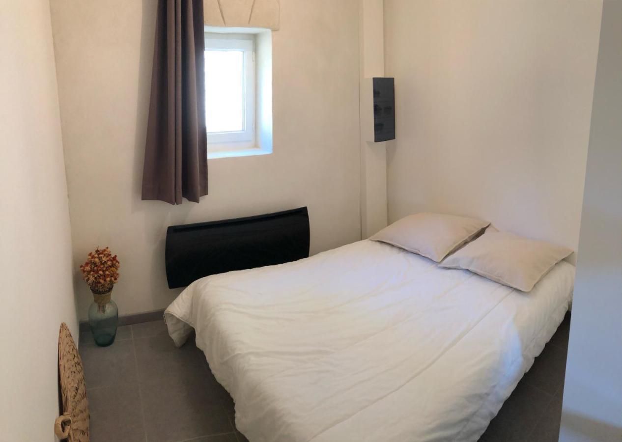 Mas provençal La Serallère au coeur des oliviers Venterol  Esterno foto